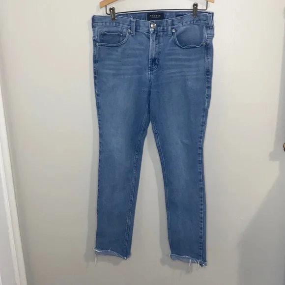 🎱Men’s Pac sun distressed jeans! - Picture 2 of 7
